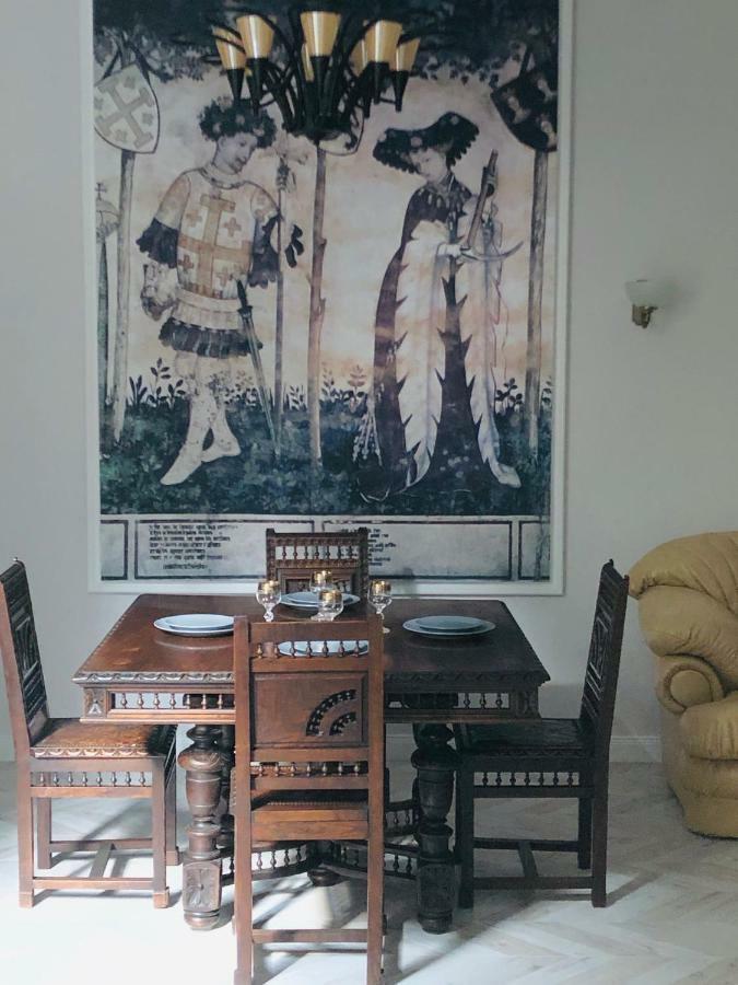 Vip Apartment History Lviv Luaran gambar